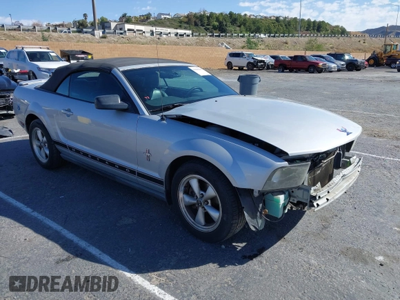 2007 Ford Mustang Deluxe with VIN 1ZVFT84N075288988, listed as a IAAI auction lot 41690605 with 191,936 mi miles and . Bid and sale history available at carsss.com. Image 1.