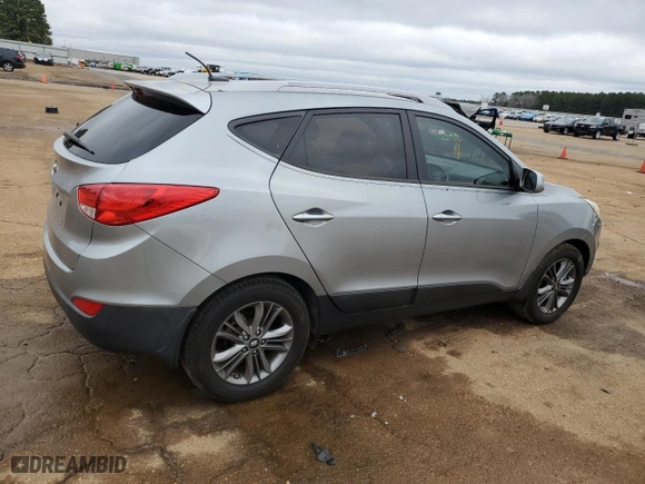 2015 Hyundai Tucson SE with VIN KM8JU3AG1FU091833, listed as a Copart auction lot 44703665 with 70,298 mi miles and Salvage Title. Bid and sale history available at carsss.com. Image 3.