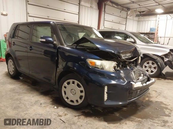 2015 Scion xB with VIN JTLZE4FE7FJ071481, listed as a IAAI auction lot 41520058 with 175,714 mi miles. Bid and sale history available at carsss.com. Image 1.