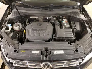 2018 Volkswagen Tiguan SEL with VIN 3VV3B7AX1JM087659, listed as a Copart auction lot 41902795 with 116,512 mi miles and Salvage Title. Bid and sale history available at DreamBid. Image 13.