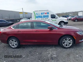 2015 Chrysler 200 Limited z VIN 1C3CCCAB7FN662177, wystawiony jako IAAI lot #42032768 z przebiegiem 64 570 mil mil oraz . Historia ofert i sprzedaży dostępna na DreamBid. Obrazek 13.