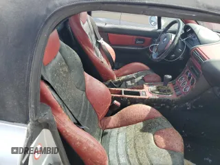 2001 BMW M3 z VIN WBSCL93471LJ80447, wystawiony jako Copart lot #73715034 z przebiegiem 47 770 mil mil oraz Nie do naprawy. Historia ofert i sprzedaży dostępna na DreamBid. Obrazek 10.
