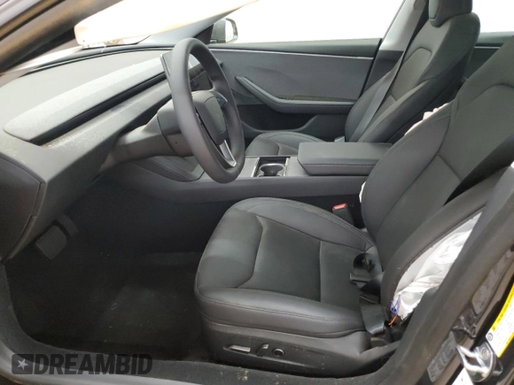2025 Tesla Model 3 Long Range z VIN 5YJ3E1EA2SF930959, wystawiony jako Copart lot #54921345 z przebiegiem 168 mil mil oraz Szkoda całkowita • Salvage title. Historia ofert i sprzedaży dostępna na DreamBid. Obrazek 7.