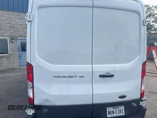 2020 Ford Transit Cargo с VIN 1FTYE1C83LKA17329, выставлен на аукционе IAAI как лот 42796203 с пробегом 194 535 миль миль и . История ставок и продаж доступна на DreamBid. Изображение 27.