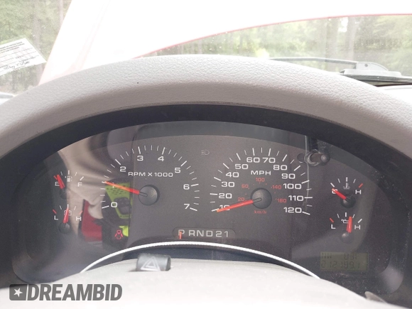 2004 Ford F-150 STX with VIN 1FTRX12W24NA78394, listed as a IAAI auction lot 42438744 with 212,189 mi miles and . Bid and sale history available at DreamBid. Image 7.