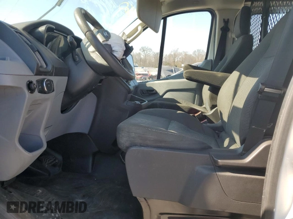 2019 Ford Transit with VIN 1FTYR1ZM2KKA42472, listed as a Copart auction lot 46684145 with 130,974 mi miles and Salvage title. Bid and sale history available at DreamBid. Image 7.