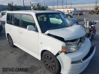 2005 Scion xB with VIN JTLKT324650204170, listed as a IAAI auction lot 41493458 with 199,269 mi miles. Bid and sale history available at carsss.com. Image 1.