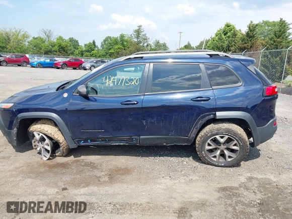 2014 Jeep Cherokee Trailhawk с VIN 1C4PJMBS4EW281449, выставлен на аукционе IAAI как лот 42477320 с пробегом 128 107 миль миль и . История ставок и продаж доступна на DreamBid. Изображение 15.