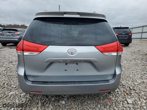2014 Toyota Sienna LE AAS with VIN 5TDKK3DC2ES433932, listed as a Copart auction lot 43232555 with 232,674 mi miles and Salvage Title. Bid and sale history available at carsss.com. Image 6.