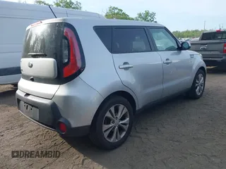 2015 Kia Soul + with VIN KNDJP3A56F7815122, listed as a IAAI auction lot 42119279 with 82,077 mi miles. Bid and sale history available at carsss.com. Image 4.