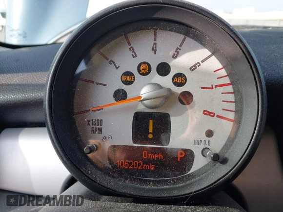 2011 MINI Hardtop with VIN WMWSU3C54BTX95896, listed as a IAAI auction lot 42467612 with 106,202 mi miles and . Bid and sale history available at DreamBid. Image 7.