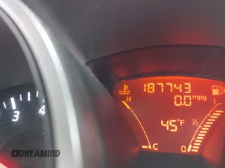 2012 Nissan Juke SL z VIN JN8AF5MVXCT128033, wystawiony jako IAAI lot #42035384 z przebiegiem 187 743 mil mil oraz . Historia ofert i sprzedaży dostępna na DreamBid. Obrazek 15.