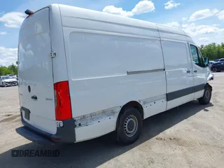 2021 Mercedes-Benz Sprinter Cargo z VIN W1Y40CHY6MT044646, wystawiony jako IAAI lot #42071297 z przebiegiem 162 619 mil mil oraz . Historia ofert i sprzedaży dostępna na DreamBid. Obrazek 4.