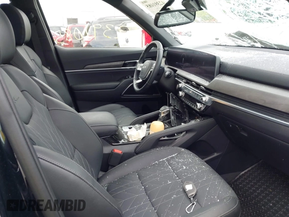 2024 Kia Telluride SX Prestige X-Pro with VIN 5XYP5DGC8RG520090, listed as a IAAI auction lot 42391085 with 9,513 mi miles and . Bid and sale history available at DreamBid. Image 5.