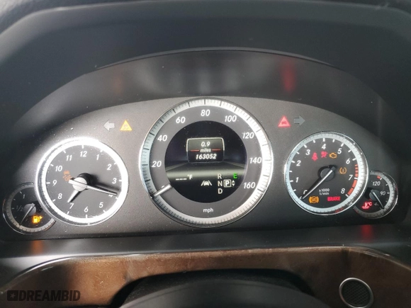 2013 Mercedes-Benz E-Class E 350 Luxury with VIN WDDHF5KB4DA760919, listed as a Copart auction lot 53721435 with 163,052 mi miles and Clean Title. Bid and sale history available at carsss.com. Image 9.