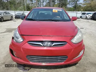 2013 Hyundai Accent GLS z VIN KMHCU4AE2DU461620, wystawiony jako Copart lot #53939795 z przebiegiem 206 137 mil mil oraz Szkoda całkowita • Salvage title. Historia ofert i sprzedaży dostępna na DreamBid. Obrazek 5.
