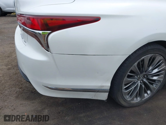 2018 Lexus LS with VIN JTHC51FF2J5002867, listed as a IAAI auction lot 41901468 with 102,602 mi miles. Bid and sale history available at carsss.com. Image 18.