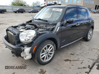 2016 MINI Countryman S with VIN WMWZC5C50GWU03080, listed as a Copart auction lot 52864144 with 70,949 mi miles and Salvage Title. Bid and sale history available at DreamBid. Image 1.