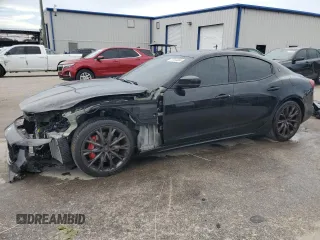 2021 Maserati Ghibli with VIN ZAM57XSS4M1368749, listed as a Copart auction lot 70784004 with 43,930 mi miles and Salvage Title. Bid and sale history available at carsss.com. Image 1.