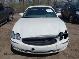 2007 Buick LaCrosse CXL with VIN 2G4WD582171243893, listed as a IAAI auction lot 41939469 with 82,218 mi miles. Bid and sale history available at carsss.com. Image 13.