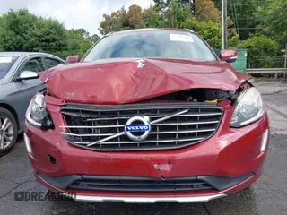 2015 Volvo XC60 T6 with VIN YV4902RKXF2669393, listed as a IAAI auction lot 42380410 with 124,258 mi miles and . Bid and sale history available at DreamBid. Image 12.