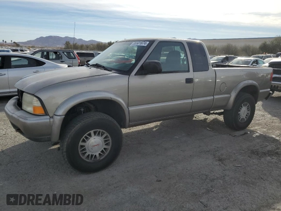 1999 GMC Sonoma SLS w/1SJ Pkg with VIN 1GTCT19W2X8516874, listed as a Copart auction lot 85501674 with 158,205 mi miles and Salvage Title. Bid and sale history available at carsss.com. Image 1.
