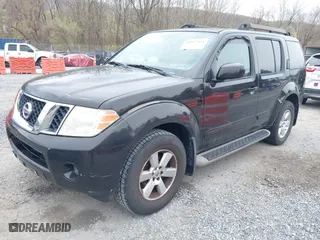 2011 Nissan Pathfinder LE with VIN 5N1AR1NN5BC634583, listed as a IAAI auction lot 41927831 with 317,287 mi miles. Bid and sale history available at carsss.com. Image 2.