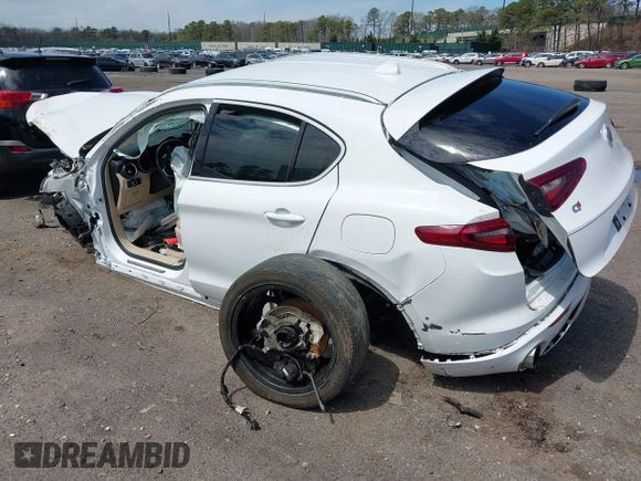 2020 Alfa Romeo Stelvio Ti z VIN ZASPAKBN9L7C76146, wystawiony jako IAAI lot #42038751 z przebiegiem 29 107 mil mil oraz . Historia ofert i sprzedaży dostępna na DreamBid. Obrazek 3.