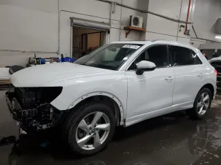 2020 Audi Q3 Premium Plus z VIN WA1BECF34L1018846, wystawiony jako Copart lot #46282175 z przebiegiem 40 849 mil mil oraz Szkoda całkowita • Salvage title. Historia ofert i sprzedaży dostępna na DreamBid. Obrazek 1.