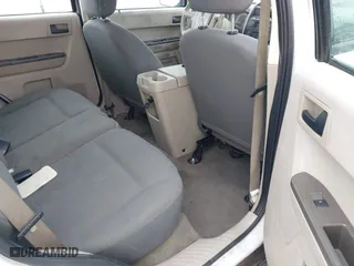 2008 Ford Escape XLS with VIN 1FMCU92Z98KC79994, listed as a IAAI auction lot 41270538 with 347,288 mi miles. Bid and sale history available at carsss.com. Image 8.