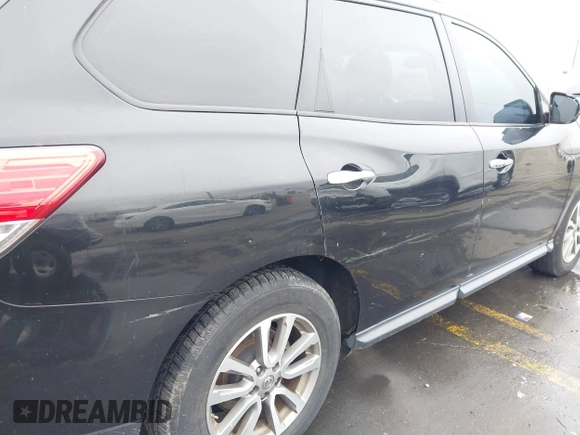 2016 Nissan Pathfinder S with VIN 5N1AR2MNXGC637753, listed as a IAAI auction lot 41526049 with 119,409 mi miles and . Bid and sale history available at DreamBid. Image 6.