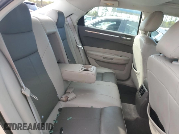 2008 Chrysler 300 Touring with VIN 2C3LA53G08H137189, listed as a Copart auction lot 51606965 with 193,323 mi miles and Salvage Title. Bid and sale history available at carsss.com. Image 10.