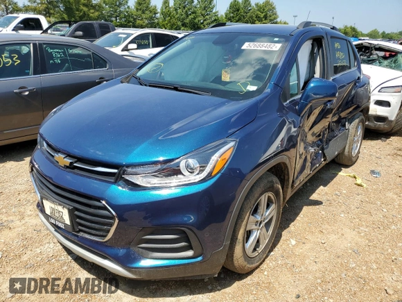 2020 Chevrolet Trax LT z VIN KL7CJLSB5LB329731, wystawiony jako Copart lot #52688482 z przebiegiem 25 658 mil mil oraz Nie do naprawy. Historia ofert i sprzedaży dostępna na DreamBid. Obrazek 2.