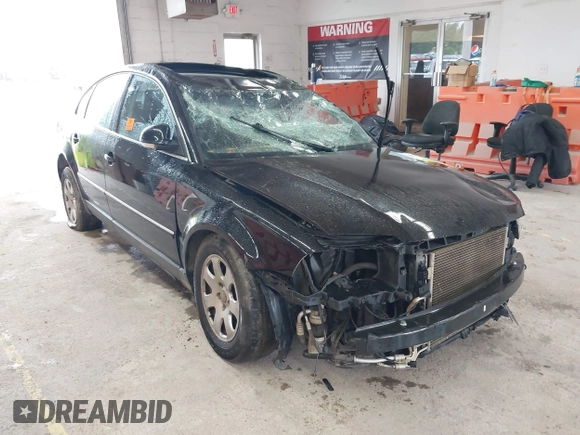 2005 Volkswagen Passat GLS with VIN WVWAD63B55P037732, listed as a IAAI auction lot 42330922 with 119,157 mi miles and . Bid and sale history available at DreamBid. Image 1.
