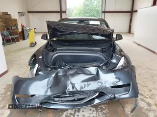 2024 Tesla Model Y с VIN 7SAYGDED4RF072600, выставлен на аукционе IAAI как лот 42242977 с пробегом 8 208 миль миль и . История ставок и продаж доступна на DreamBid. Изображение 12.