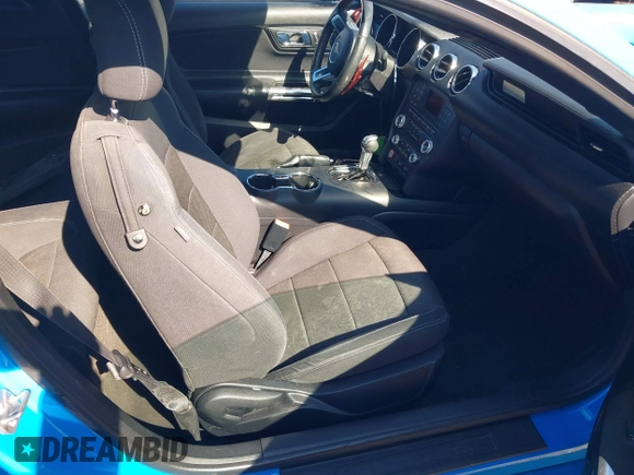 2017 Ford Mustang V6 с VIN 1FA6P8AM0H5320588, выставлен на аукционе IAAI как лот 41533399 с пробегом 127 710 миль миль и . История ставок и продаж доступна на DreamBid. Изображение 5.