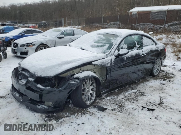 2009 BMW 3 Series 328i with VIN WBAWV13529P121249, listed as a Copart auction lot 89005845 with 107,011 mi miles and Salvage Title. Bid and sale history available at carsss.com. Image 1.