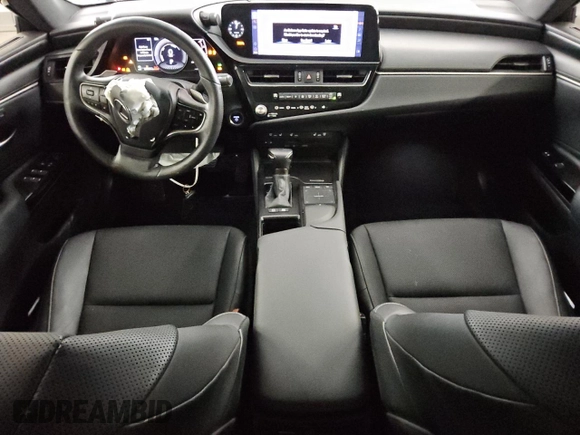 2022 Lexus ES 300h z VIN 58ADA1C18NU020705, wystawiony jako Copart lot #47901355 z przebiegiem 27 507 mil mil oraz Czysty tytuł • Clean title. Historia ofert i sprzedaży dostępna na DreamBid. Obrazek 8.