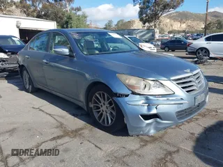 2010 Hyundai Genesis with VIN KMHGC4DE6AU081465, listed as a IAAI auction lot 41678157 with 257,369 mi miles. Bid and sale history available at carsss.com. Image 1.