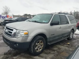 2007 Ford Expedition Max XLT z VIN 1FMFK16537LA27033, wystawiony jako IAAI lot #41695330 z przebiegiem 247 210 mil mil oraz . Historia ofert i sprzedaży dostępna na DreamBid. Obrazek 18.