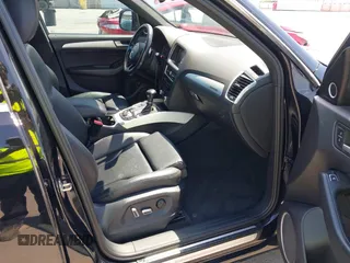 2017 Audi Q5 Premium Plus z VIN WA1M2AFP6HA061312, wystawiony jako IAAI lot #42180628 z przebiegiem 80 669 mil mil oraz . Historia ofert i sprzedaży dostępna na DreamBid. Obrazek 5.