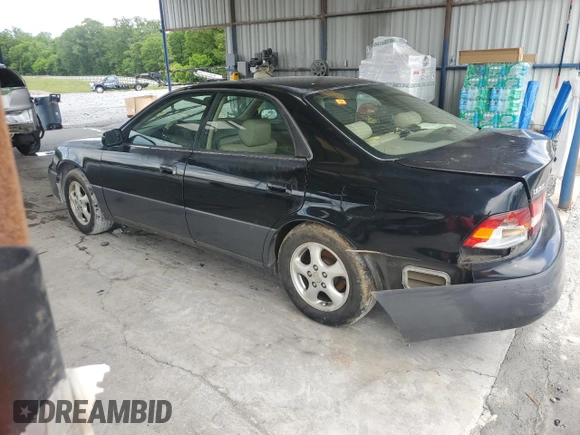 1998 Lexus ES 300 z VIN JT8BF28G7W5048920, wystawiony jako Copart lot #56391015 z przebiegiem 234 109 mil mil oraz Nie do naprawy • Non repairable. Historia ofert i sprzedaży dostępna na DreamBid. Obrazek 2.