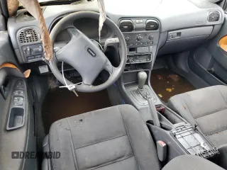 2001 Volvo V40 z VIN YV1VW29531F601362, wystawiony jako Copart lot #72295744 z przebiegiem Nie podano mil oraz Szkody całkowita. Historia ofert i sprzedaży dostępna na DreamBid. Obrazek 8.