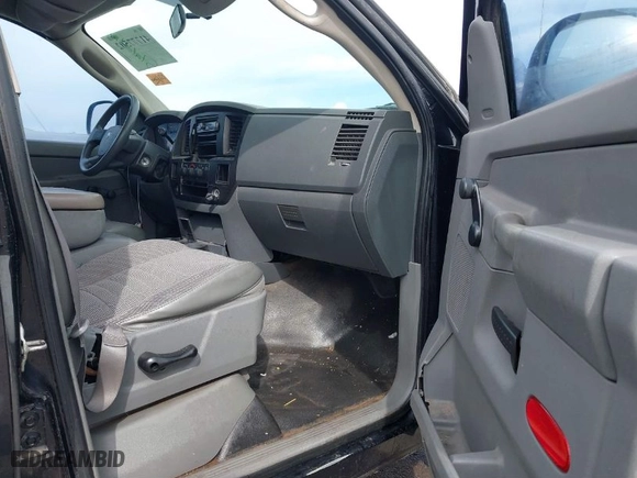 2007 Dodge Ram 1500 SLT with VIN 1D7HA18N17S259929, listed as a IAAI auction lot 41777502 with 208,517 mi miles. Bid and sale history available at carsss.com. Image 5.