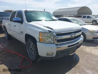 2010 Chevrolet Silverado 1500 LT with VIN 3GCRCSE0XAG296936, listed as a IAAI auction lot 41693403 with 243,355 mi miles. Bid and sale history available at carsss.com. Image 1.