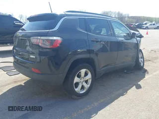 2018 Jeep Compass Latitude with VIN 3C4NJDBB1JT265894, listed as a IAAI auction lot 42109967 with 92,944 mi miles and . Bid and sale history available at DreamBid. Image 4.