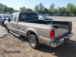 2003 Ford F-250 XL с VIN 1FTNX20F63EA68716, выставлен на аукционе IAAI как лот 42263651 с пробегом 181 913 миль миль и . История ставок и продаж доступна на DreamBid. Изображение 3.