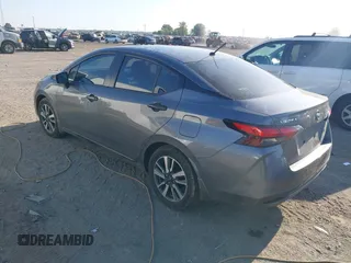2024 Nissan Versa S z VIN 3N1CN8DV2RL910111, wystawiony jako IAAI lot #42028037 z przebiegiem 12 848 mil mil oraz . Historia ofert i sprzedaży dostępna na DreamBid. Obrazek 3.