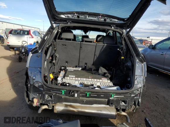 2024 Audi Q5 S line Premium Plus z VIN WA1E2AFYXR2149594, wystawiony jako Copart lot #46611695 z przebiegiem 2 753 mil mil oraz Szkoda całkowita • Salvage title. Historia ofert i sprzedaży dostępna na DreamBid. Obrazek 6.