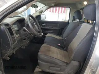 2012 Ram 1500 Tradesman z VIN 3C6JD7DT4CG110093, wystawiony jako Copart lot #53642215 z przebiegiem 110 996 mil mil oraz Szkoda całkowita • Salvage title. Historia ofert i sprzedaży dostępna na DreamBid. Obrazek 7.